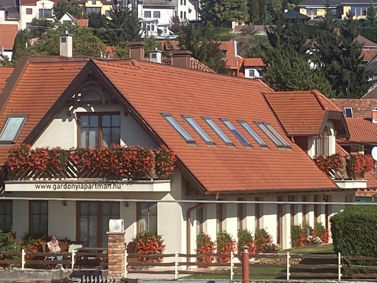 Appartamento Gárdonyi Apartman Eger Esterno foto