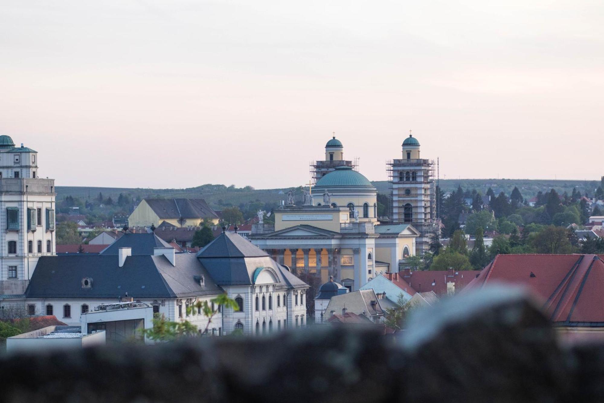 Appartamento Gárdonyi Apartman Eger Esterno foto