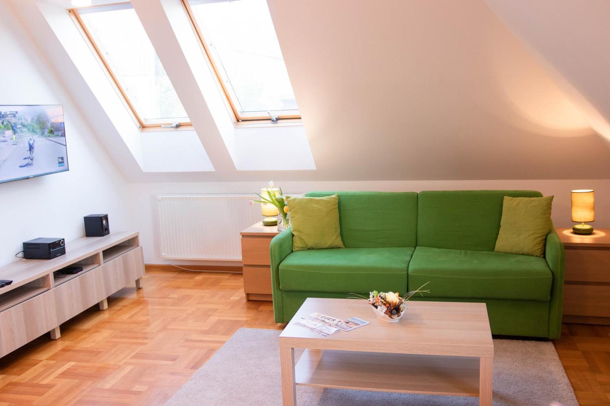 Appartamento Gárdonyi Apartman Eger Esterno foto