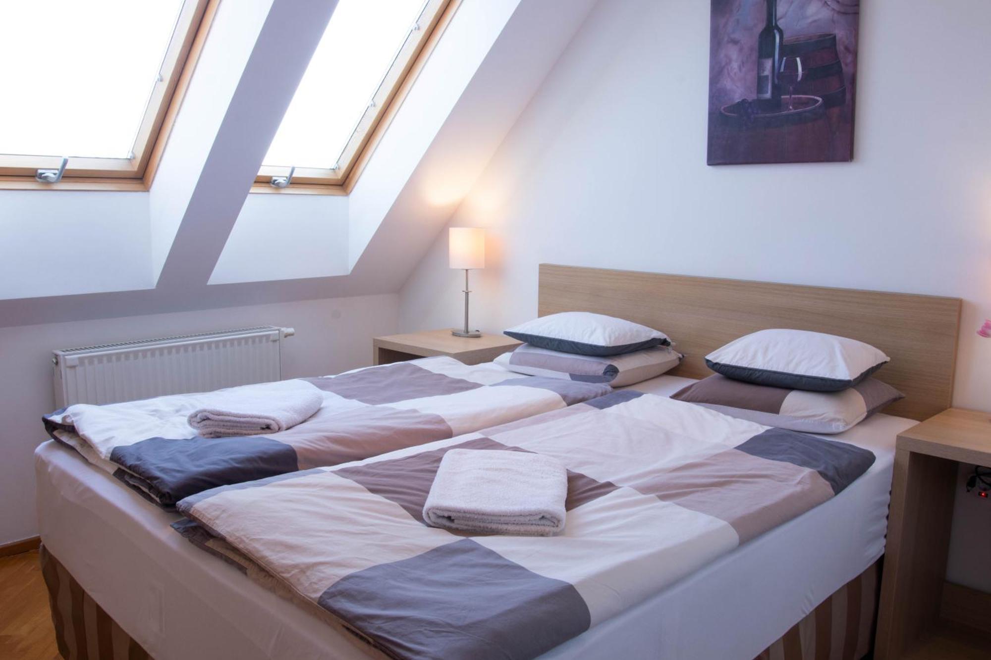 Appartamento Gárdonyi Apartman Eger Esterno foto