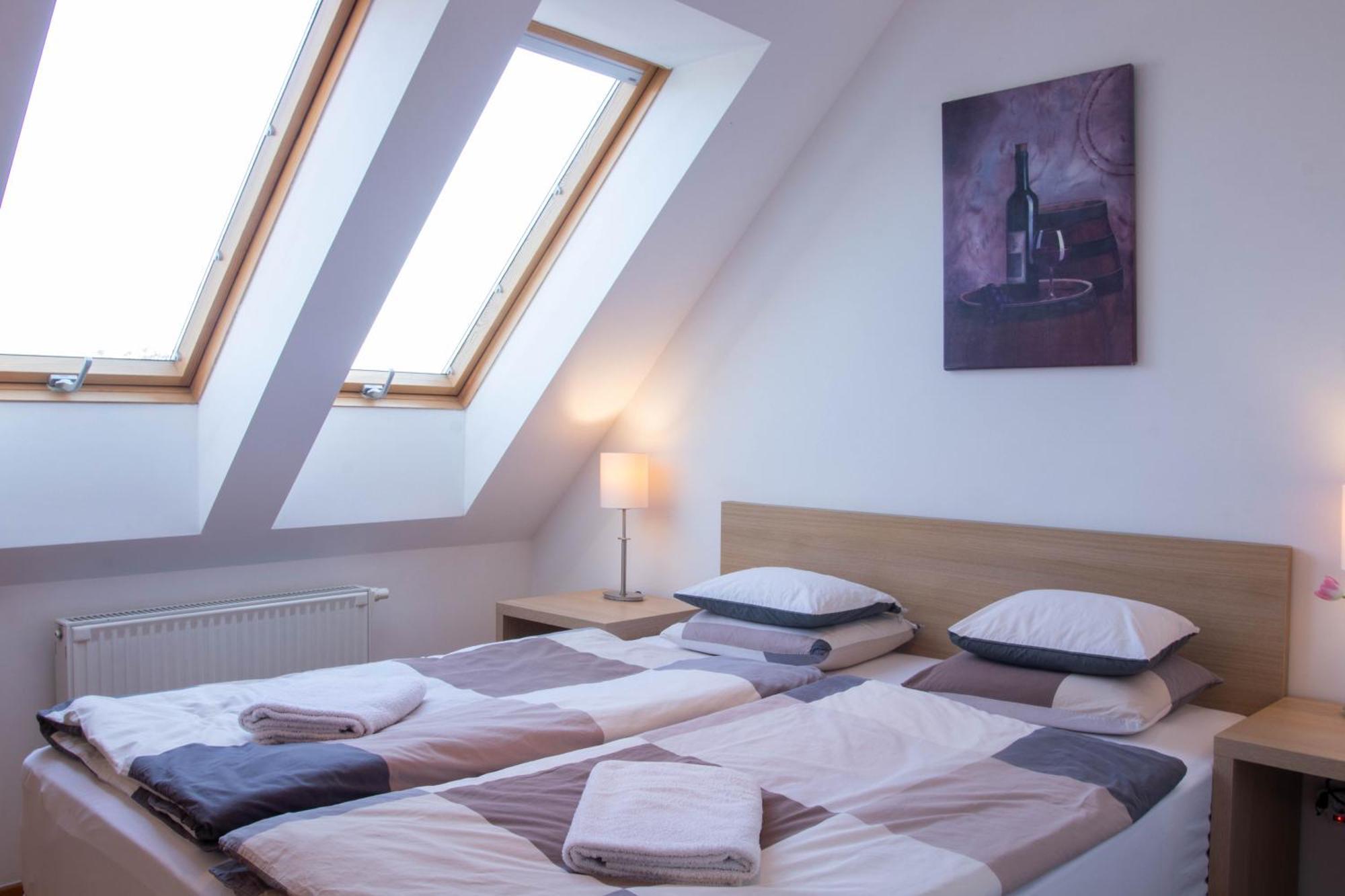 Appartamento Gárdonyi Apartman Eger Esterno foto