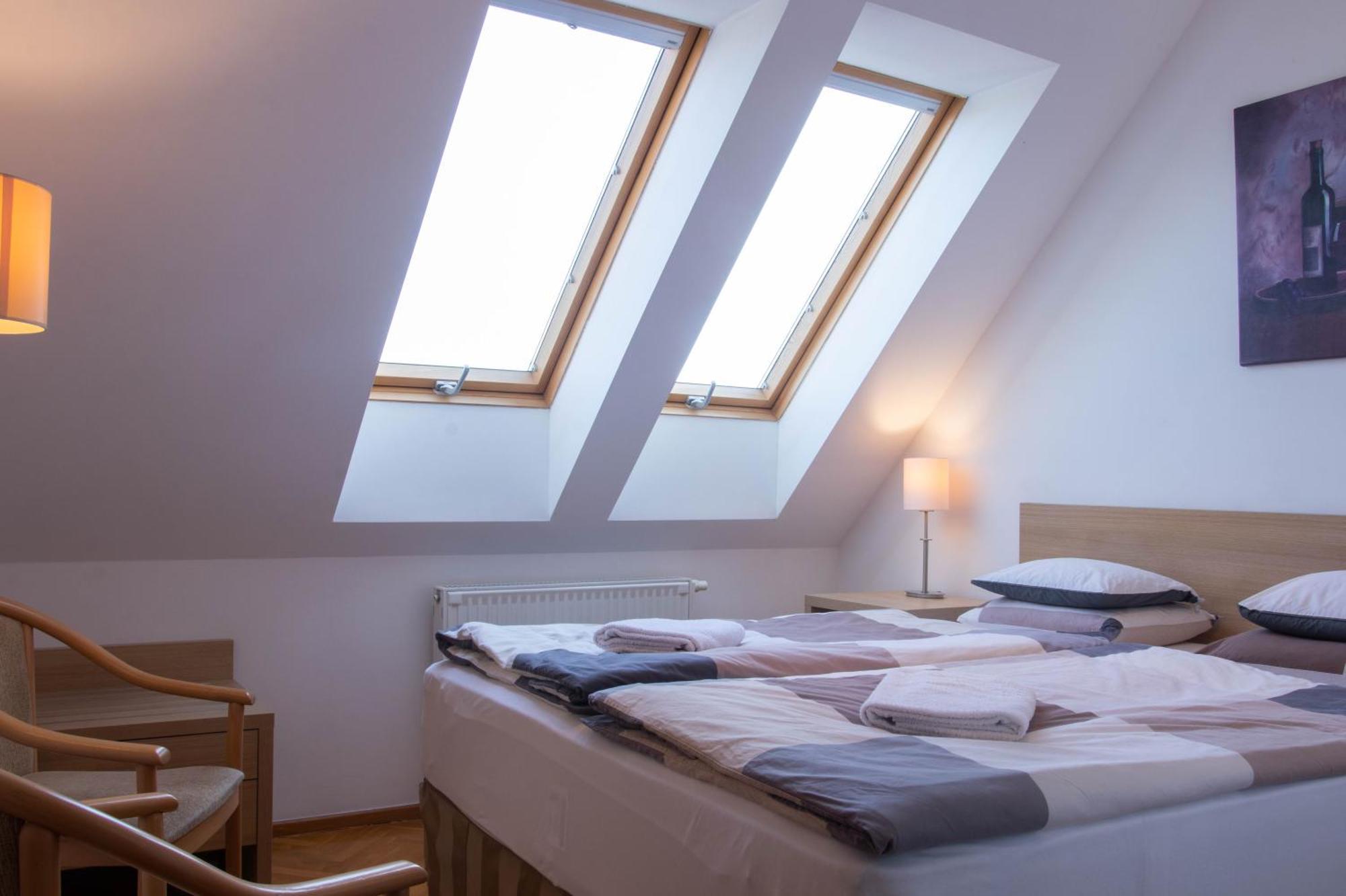 Appartamento Gárdonyi Apartman Eger Esterno foto